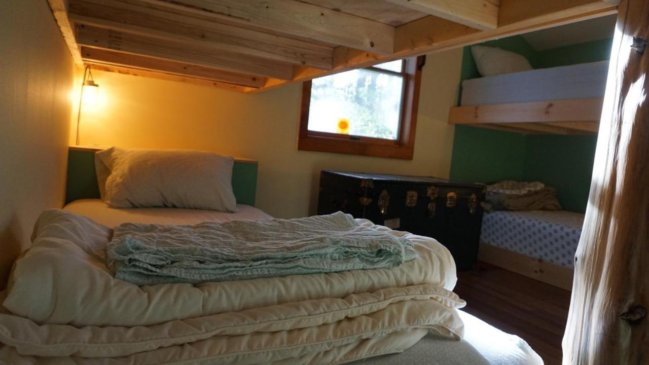 Llama House Adk Wevertown Экстерьер фото
